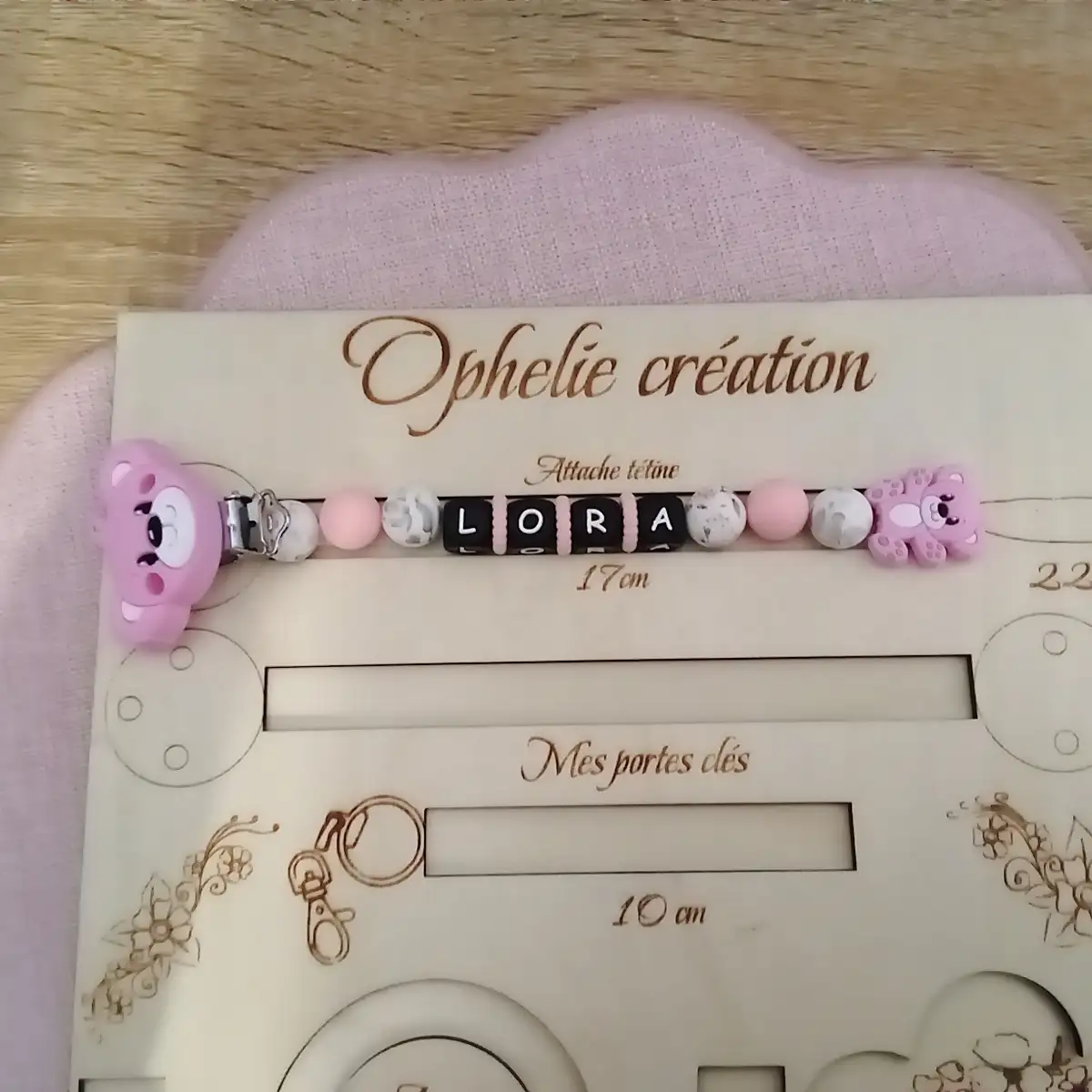 Attache tétine personnalisée